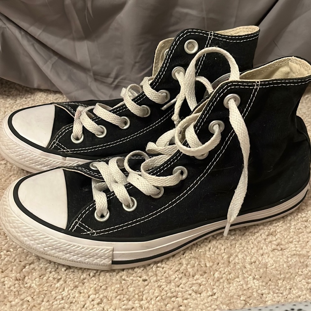 Black converse